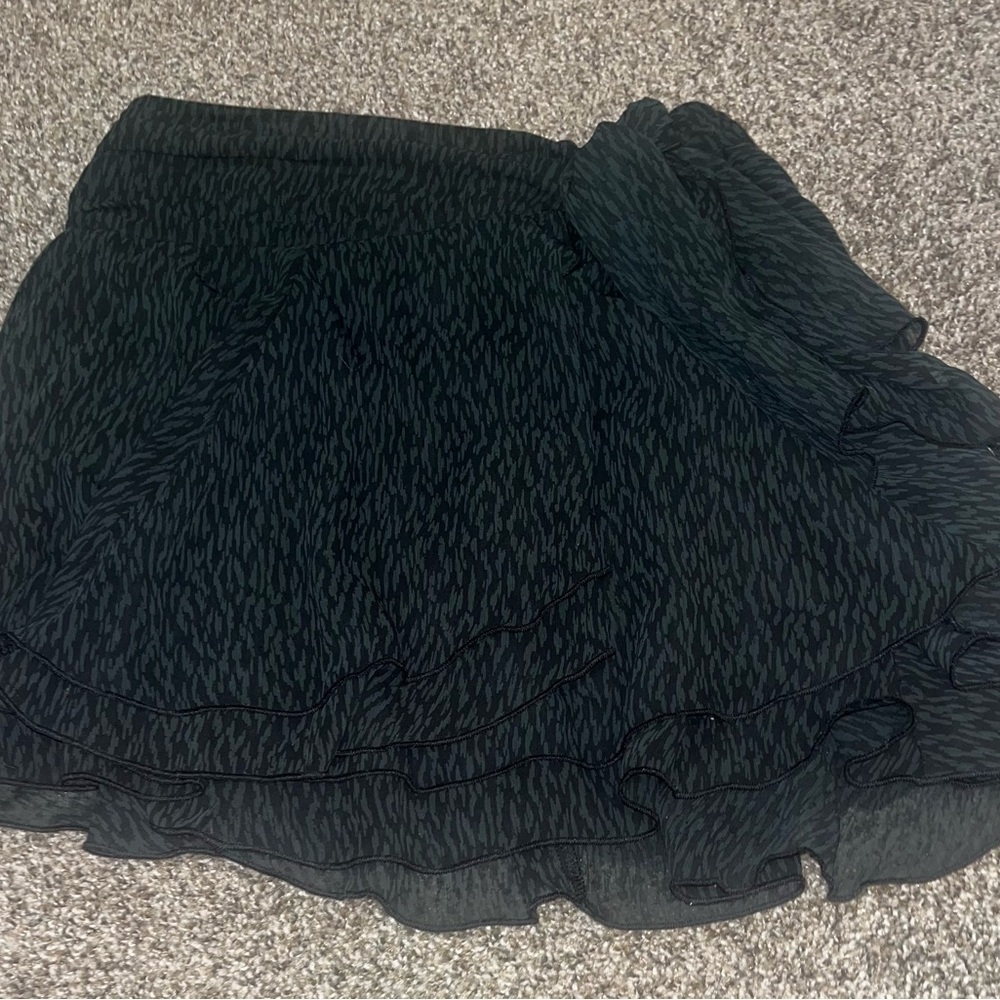 Aerie Women's Black Pattern Wrap Ruffled Mini Skirt With Tie Waist Sz Small - Picture 3 of 8